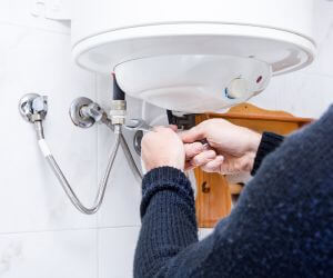 About Emergency plumbing pros Sperry, IA